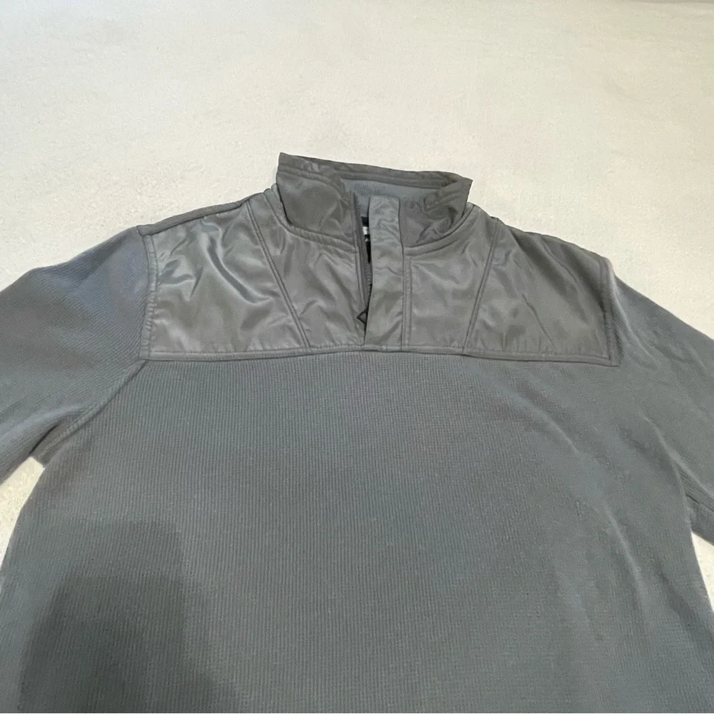 Banana Republic Gray Men's Shirt Quarter‎ Zip Size Medium~ Pull Over & Business